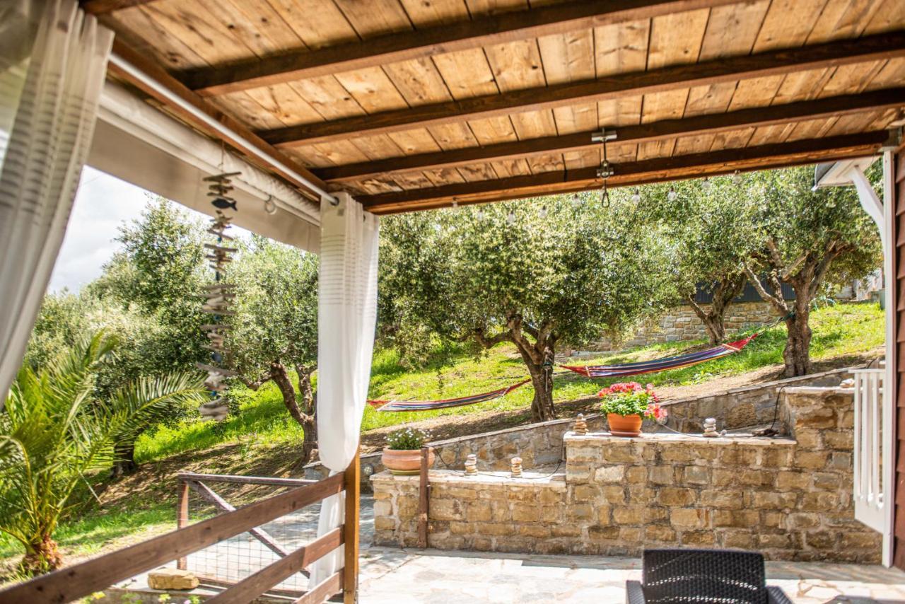 Hakuna Matata Holidays Wooden Lodge With Airco & Pool In Greek Olive Grove Метони Экстерьер фото